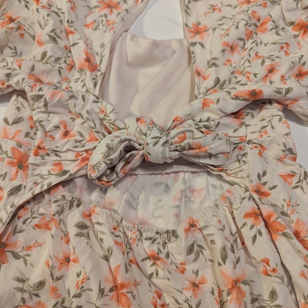 Lush Tie-Back Floral Top, Size Medium - Picture 10 of 14